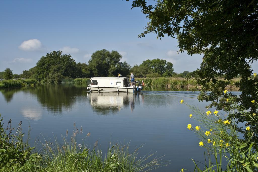 Oxford Riverside Glamping Extérieur photo