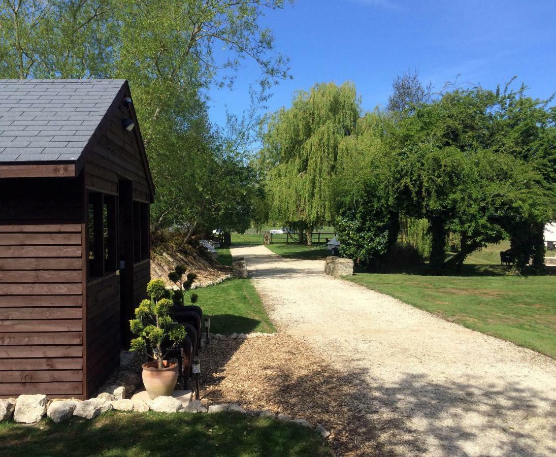 Oxford Riverside Glamping Extérieur photo