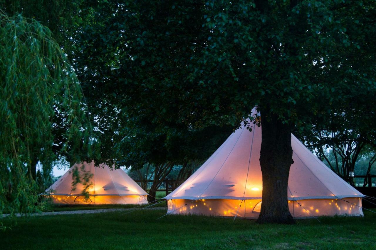 Oxford Riverside Glamping Extérieur photo